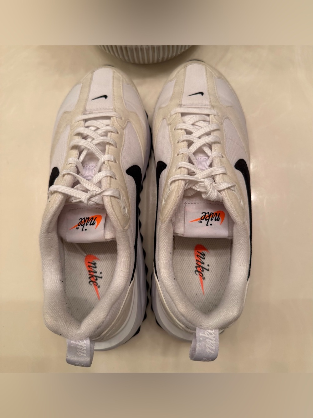 Nike Air Max Dawn - Picture 6 of 11